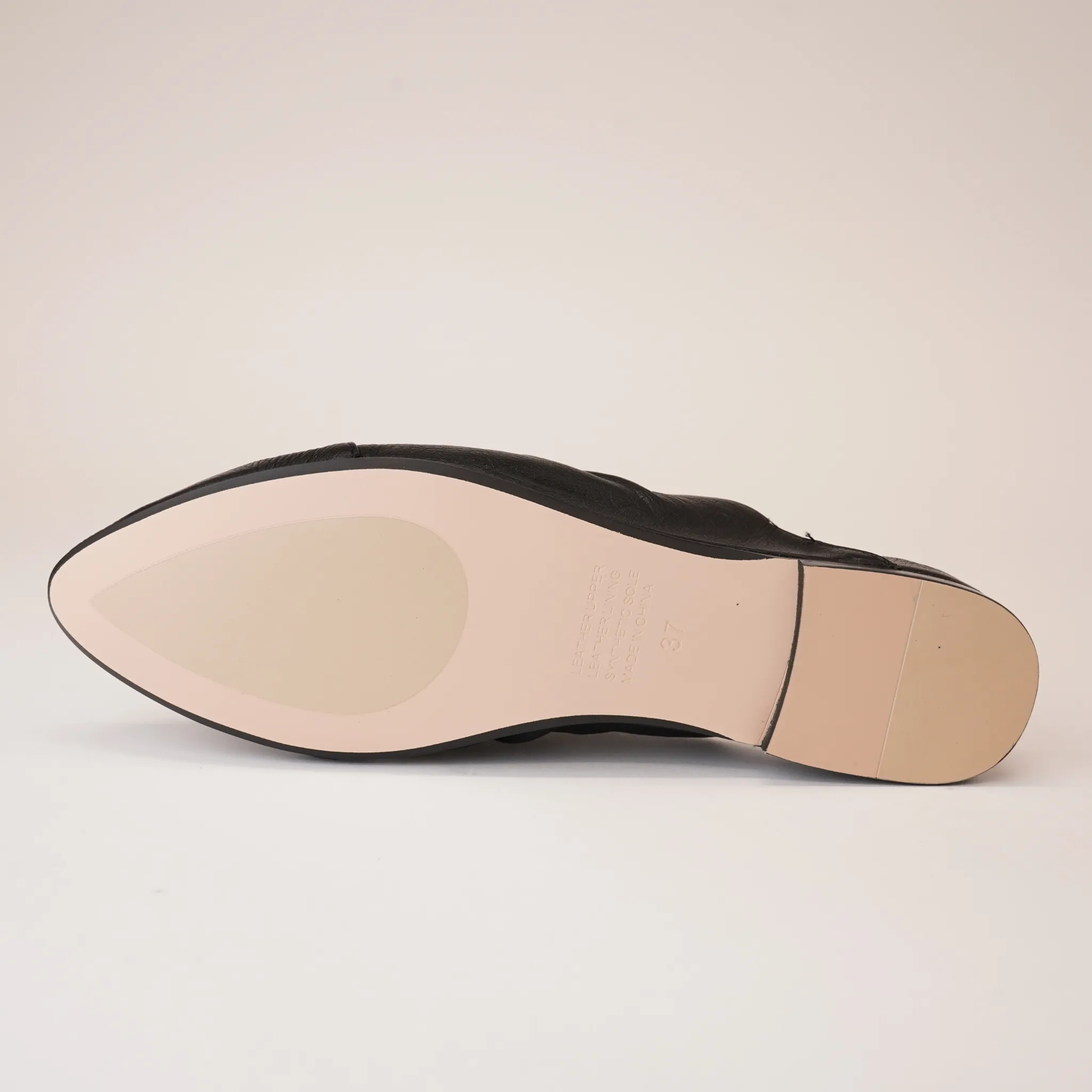 Fibby Black Leather Flats