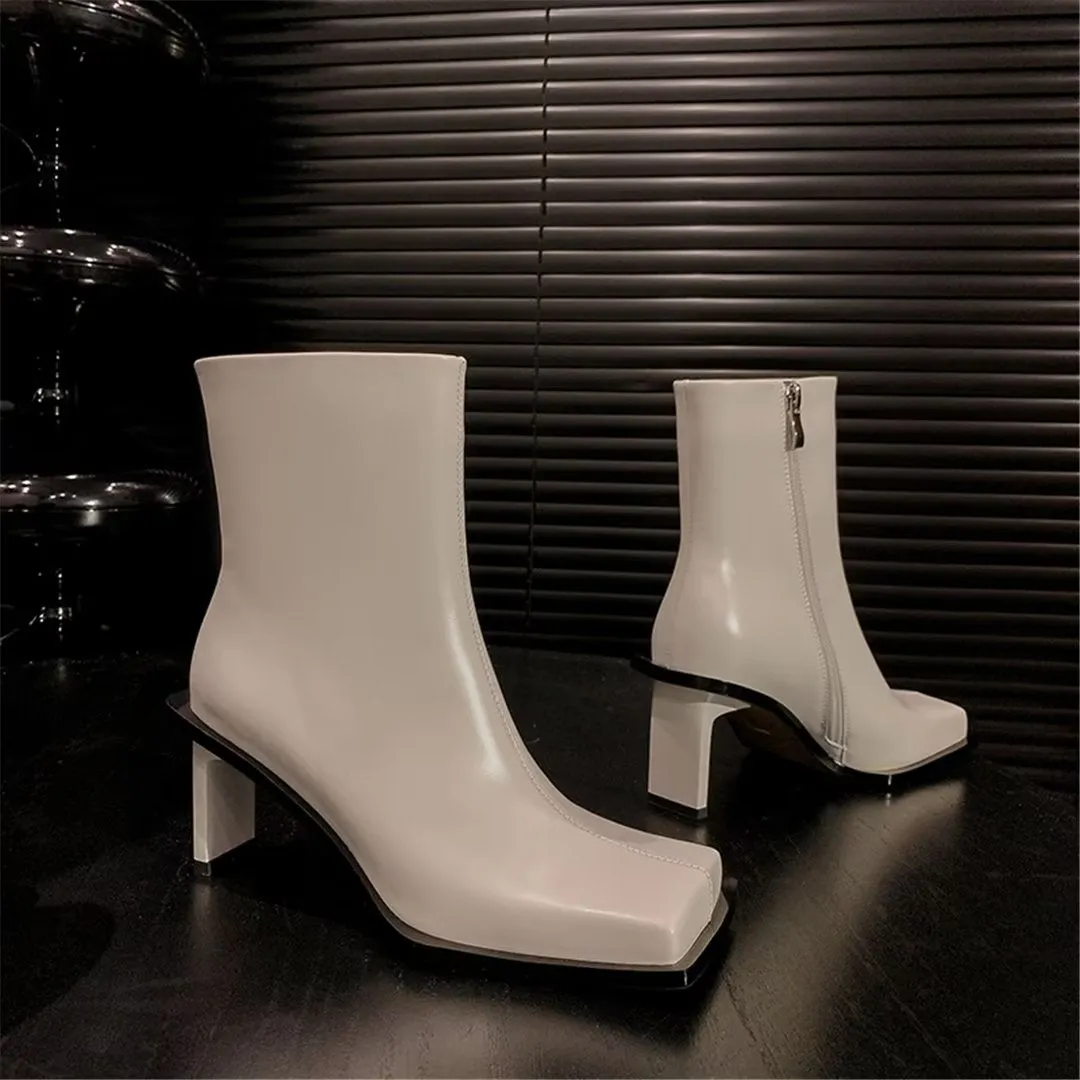 Lustrévo Classic Slip-ons