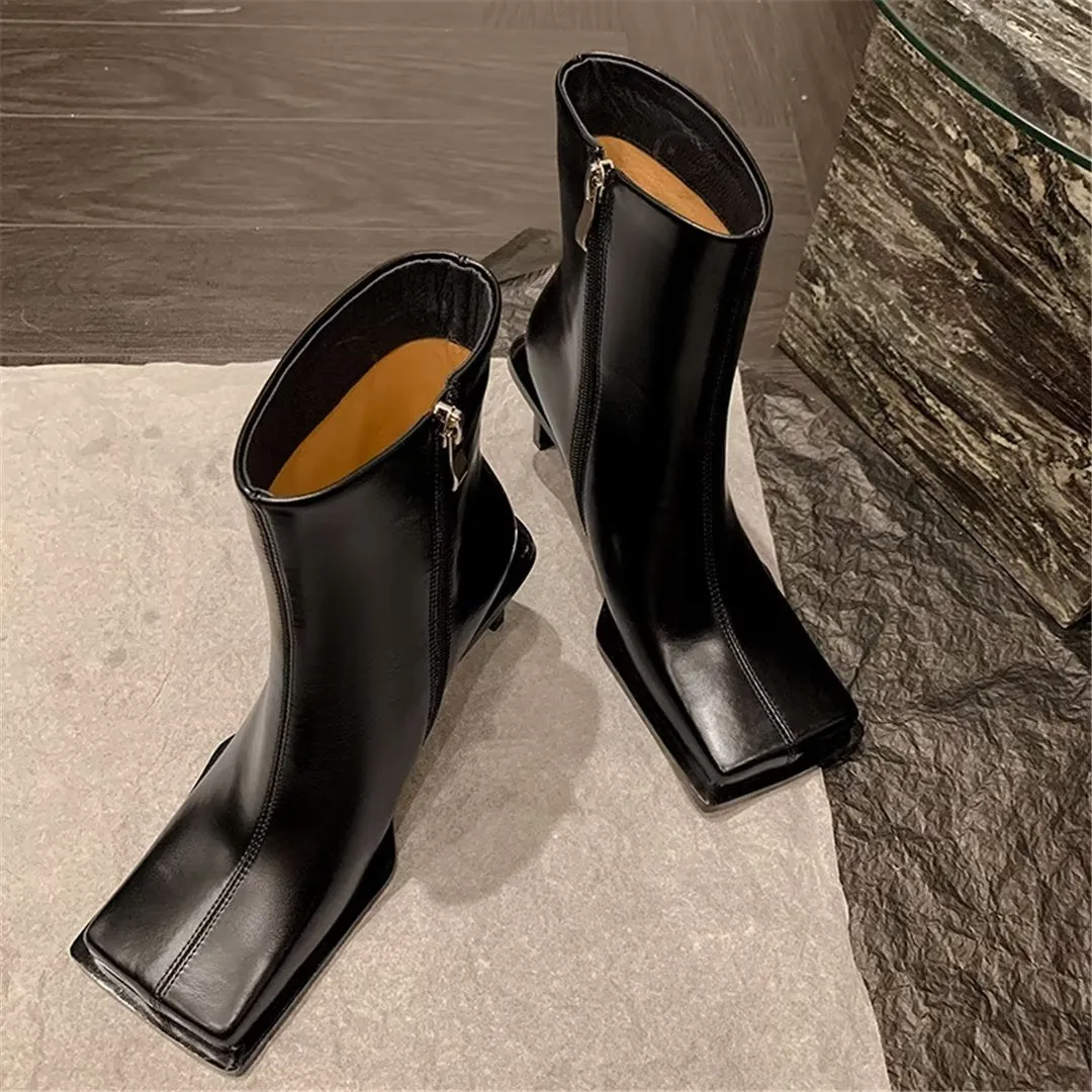 Lustrévo Classic Slip-ons