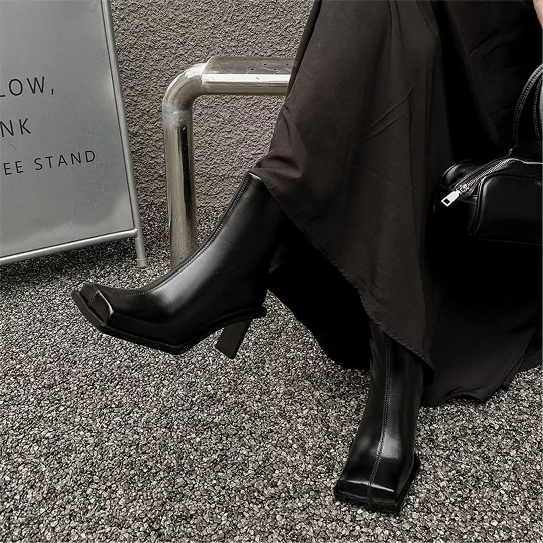 Lustrévo Classic Slip-ons