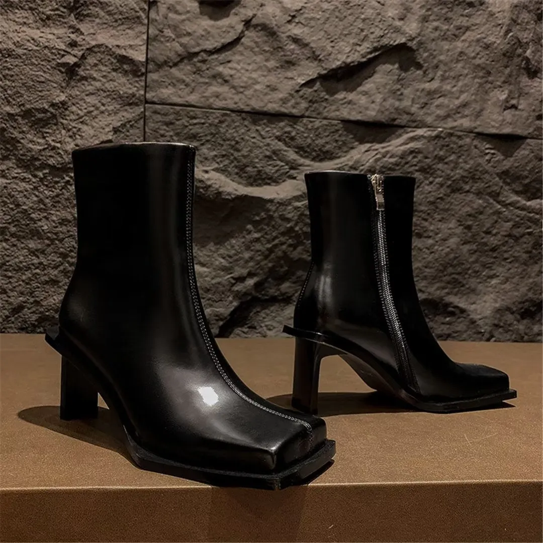 Lustrévo Classic Slip-ons