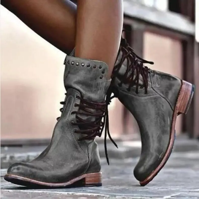 Riva Lefèvre | Elegant & Stylish Boots