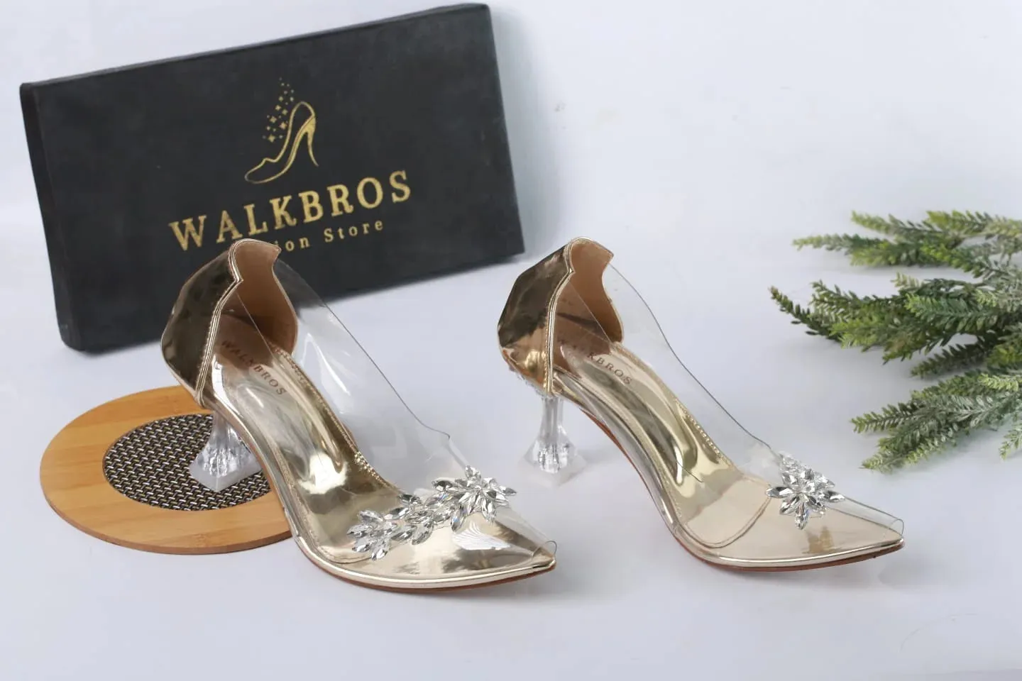 TRANSPARENT CRYSTAL CINDERELLA GLASS HEEL SHOES - GOLDEN